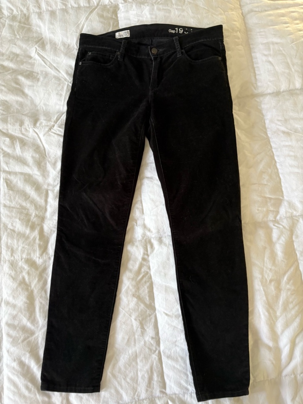GAP Black Corduroy Legging Jean Size 28/8